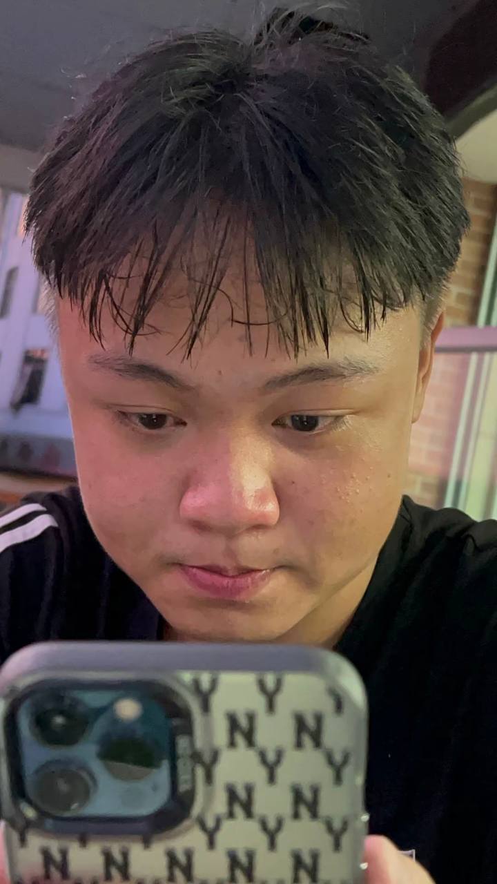 曝光 太子集团 3栋里面一个员工